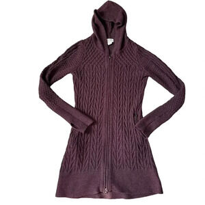 CAMBRIDGE DRY GOODS womens sweater wool blend, long sweater. Medium